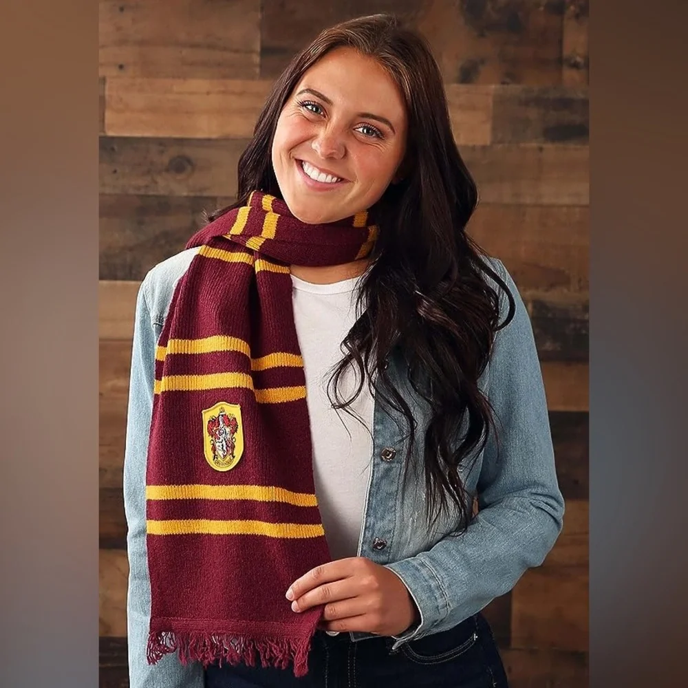 Harry Potter Gryffindor House Wool Scarf Maroon and Gold Halloween